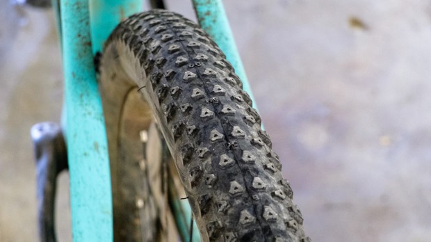 neumático de bicicleta de montaña